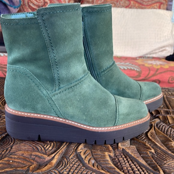 Naturalizer Wylie Suede Platform Booties green 6.5 wide boots soft - Picture 5 of 5